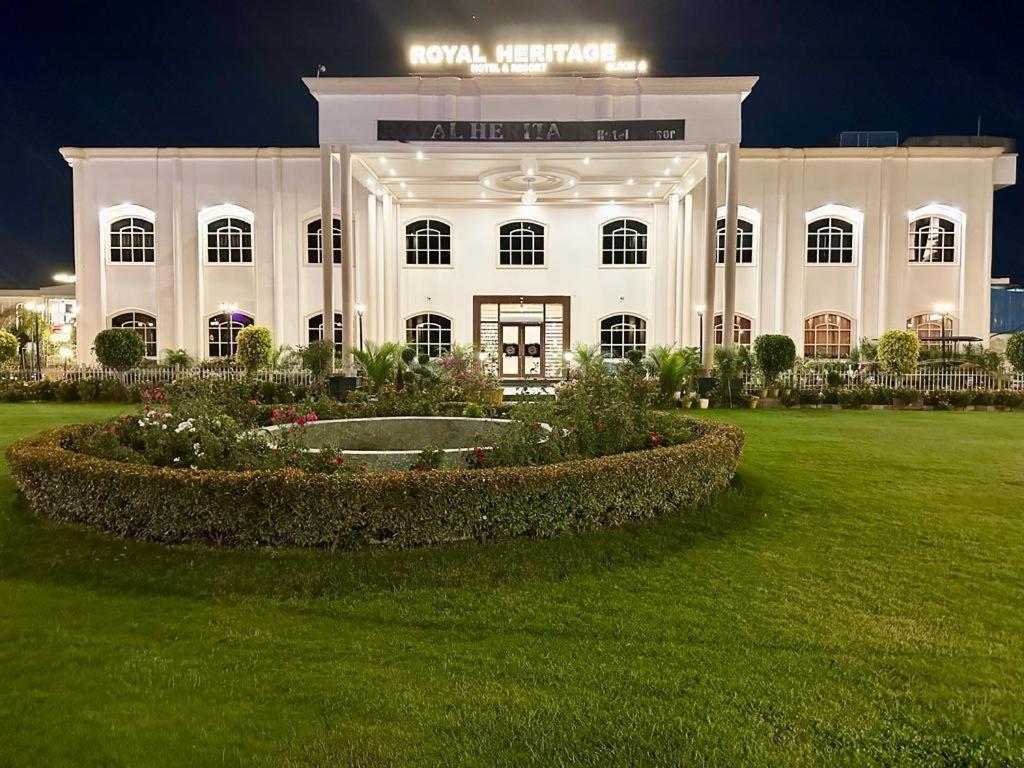 Royal Heritage Hotel & Resort Ayodhya Bagian luar foto